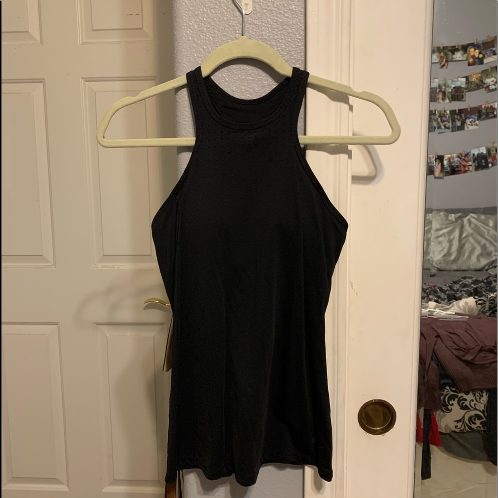 nike workout top